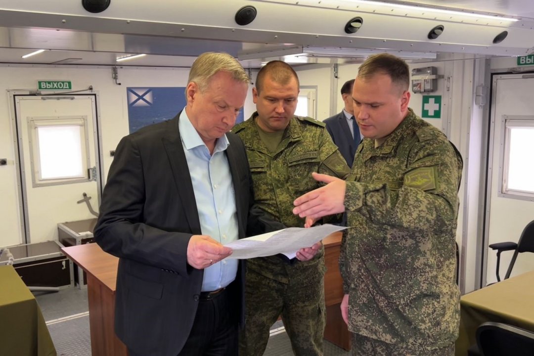 Очередная команда военнослужащих, подписавших контракт с Минобороны РФ, направилась на полигон ЮВО для прохождения обучения и боевого слаживания